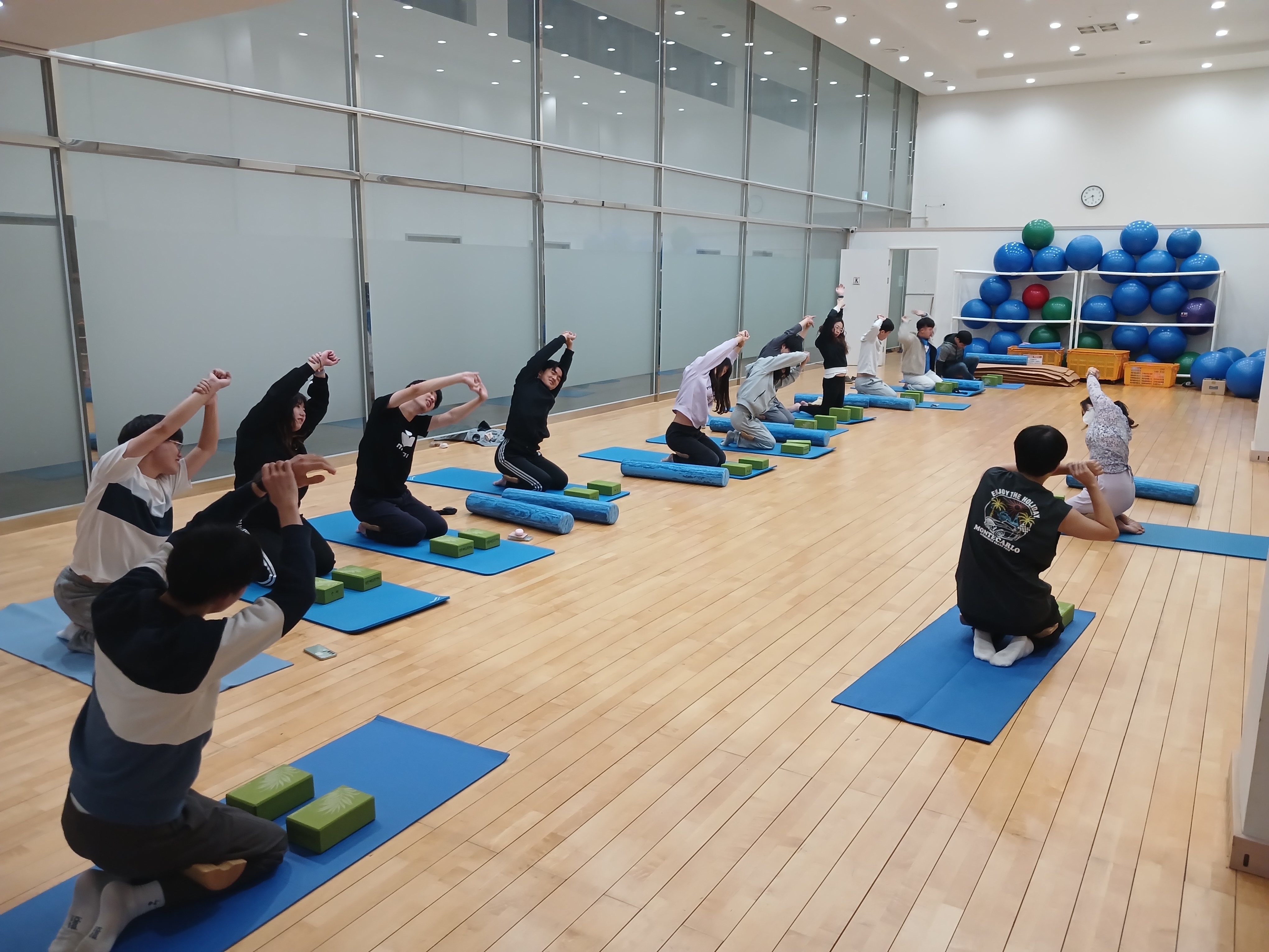 2025-2학기 RC 교육프로그램 요가 (8주차)