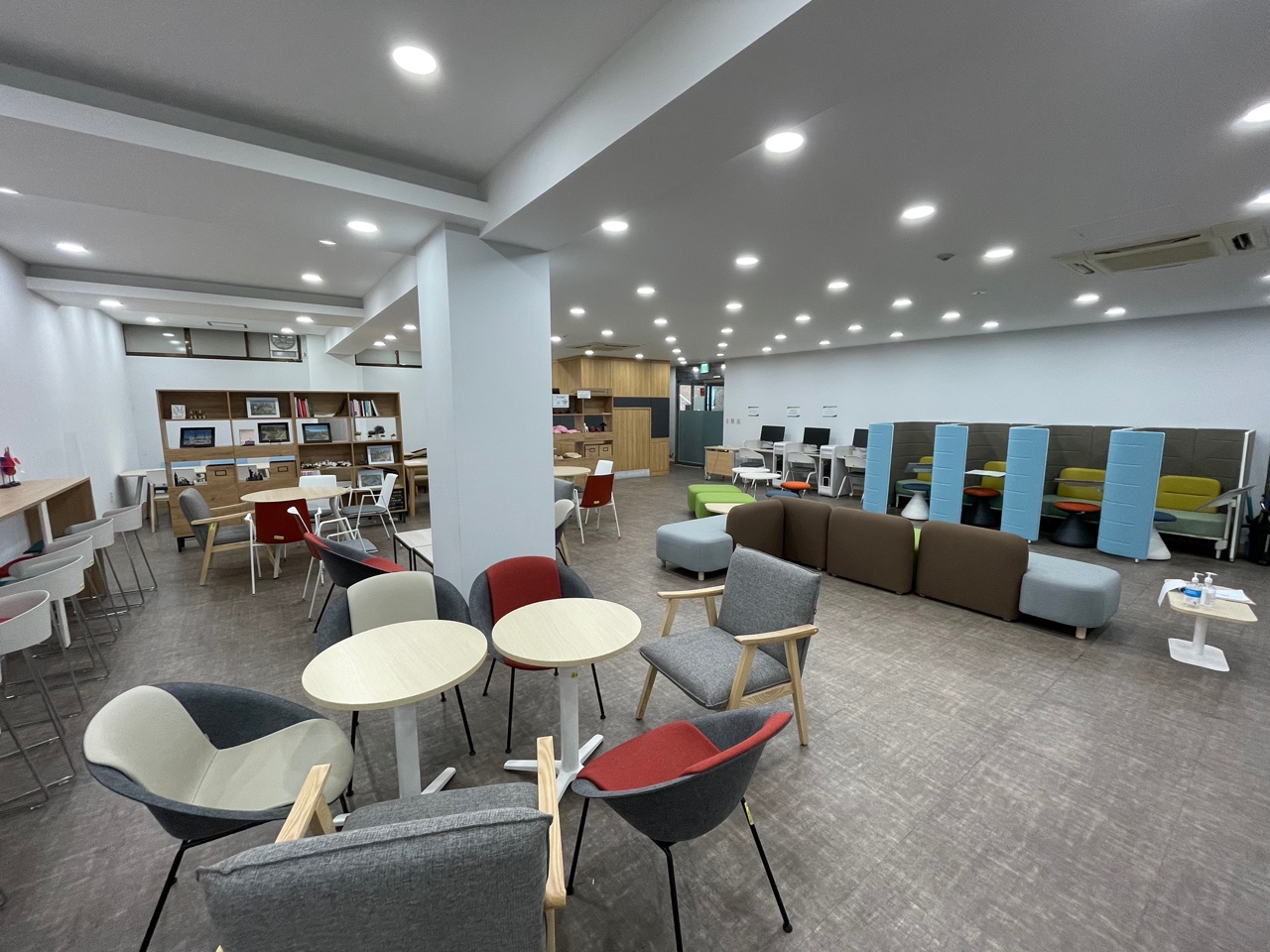 누림라운지 전경